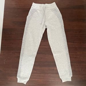 Lululemon Scuba Jogger Sherpa stripe